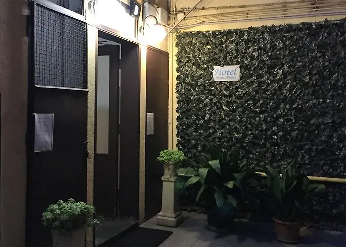 ホテル Ambrosiana *