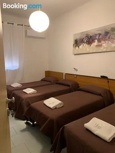 ホテル Ambrosiana